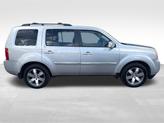 Thumbnail of 2014 Alabaster Silver Metallic Honda Pilot
