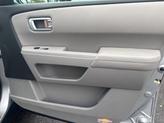 Thumbnail of 2014 Alabaster Silver Metallic Honda Pilot