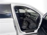Thumbnail of 2023 Glacial White Pearl Kia Sorento