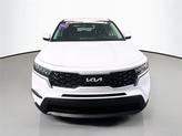 Thumbnail of 2023 Glacial White Pearl Kia Sorento