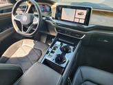 Thumbnail of 2025 Silver Mist Metallic Volkswagen Atlas