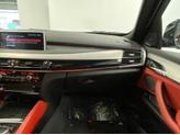 Thumbnail of 2019 Alpine White BMW X6