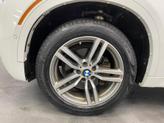 Thumbnail of 2019 Alpine White BMW X6