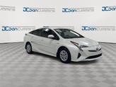 Thumbnail of 2016 White Toyota Prius