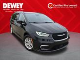 Photo of 2022 Brilliant Black Crystal Pearlcoat Chrysler Pacifica