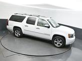 Photo of 2013 White Chevrolet Suburban