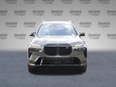 Thumbnail of 2026 Manhattan Green Metallic BMW X7