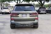 Thumbnail of 2026 Manhattan Green Metallic BMW X7