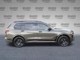 Thumbnail of 2026 Manhattan Green Metallic BMW X7