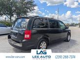 Thumbnail of 2008 Brilliant Black Crystal Pearl Chrysler Town & Country