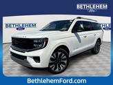 Photo of 2025 Star White Metallic Tri-Coat Ford Expedition Max