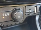 Thumbnail of 2022 Alpine White Clearcoat Jeep Renegade