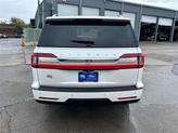 Thumbnail of 2018 White Platinum Metallic Tri-Coat Lincoln Navigator L