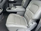 Thumbnail of 2018 White Platinum Metallic Tri-Coat Lincoln Navigator L