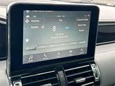 Thumbnail of 2018 White Platinum Metallic Tri-Coat Lincoln Navigator L