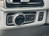 Thumbnail of 2018 White Platinum Metallic Tri-Coat Lincoln Navigator L