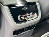 Thumbnail of 2018 White Platinum Metallic Tri-Coat Lincoln Navigator L