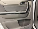 Thumbnail of 2017 Iridescent Pearl Tricoat Chevrolet Traverse