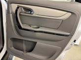 Thumbnail of 2017 Iridescent Pearl Tricoat Chevrolet Traverse