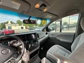 Thumbnail of 2017 Blue Toyota Sienna