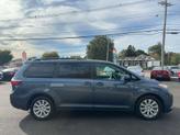 Thumbnail of 2017 Blue Toyota Sienna