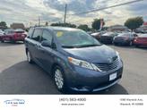 Photo of 2017 Blue Toyota Sienna