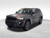 Thumbnail of 2022 Metallic Jeep Grand Cherokee