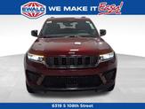 Thumbnail of 2025 Velvet Red Pearlcoat Jeep Grand Cherokee