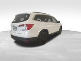 Thumbnail of 2022 Platinum White Pearl Honda Pilot