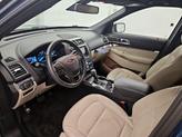 Thumbnail of 2019 Blue Ford Explorer