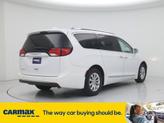 Thumbnail of 2018 White Chrysler Pacifica
