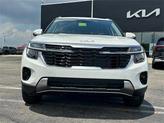 Thumbnail of 2025 Snow White Pearl Kia Seltos