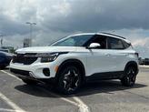 Thumbnail of 2025 Snow White Pearl Kia Seltos
