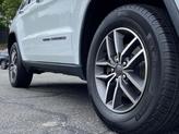 Thumbnail of 2020 Bright White Clearcoat Jeep Grand Cherokee