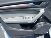 Thumbnail of 2022 Glacier White Metallic Audi Q5