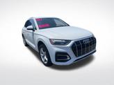 Thumbnail of 2022 Glacier White Metallic Audi Q5