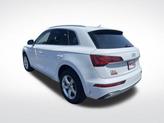 Thumbnail of 2022 Glacier White Metallic Audi Q5