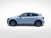 Thumbnail of 2022 Glacier White Metallic Audi Q5