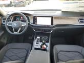 Thumbnail of 2025 Pure White Volkswagen Atlas