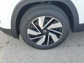 Thumbnail of 2025 Pure White Volkswagen Atlas