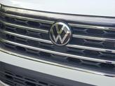 Thumbnail of 2025 Pure White Volkswagen Atlas