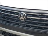 Thumbnail of 2025 Pure White Volkswagen Atlas