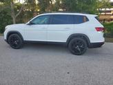 Thumbnail of 2025 Pure White Volkswagen Atlas