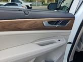 Thumbnail of 2025 Pure White Volkswagen Atlas