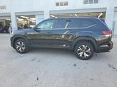 Thumbnail of 2025 Deep Black Pearl Volkswagen Atlas