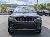 Thumbnail of 2025 Diamond Black Jeep Grand Cherokee