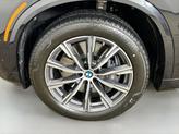 Thumbnail of 2021 Black Sapphire Metallic BMW X5