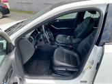 Thumbnail of 2018 Pure White w/Black Roof Volkswagen Jetta