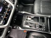 Thumbnail of 2022 Glacial White Pearl Kia Sorento