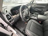 Thumbnail of 2022 Glacial White Pearl Kia Sorento